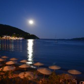 Luna llena en Monastiriou Bay